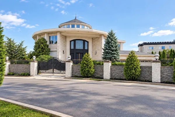 150 NICOLOSI DR