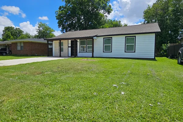 2129 RASPBERRY LN