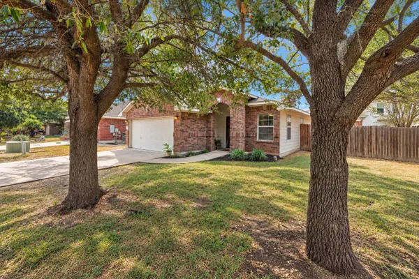 3923 BONNIE LN