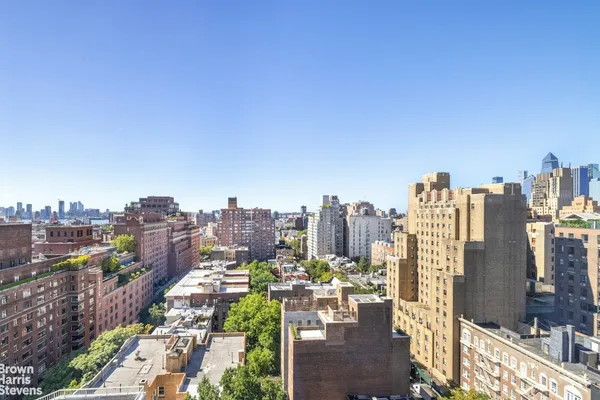 101 W 12TH ST 20B