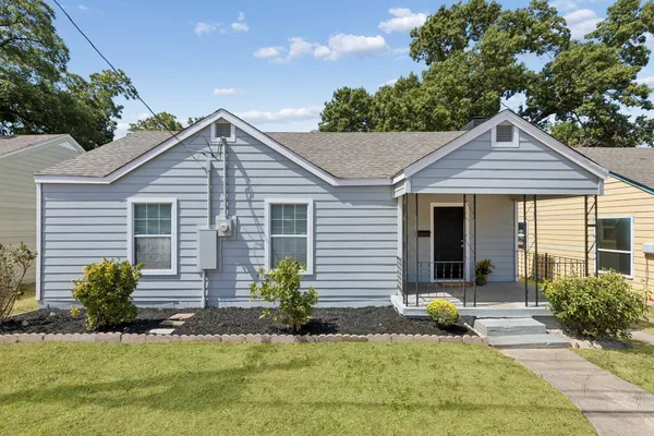 227 S HAMPTON RD