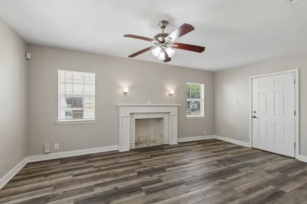 227 S HAMPTON RD