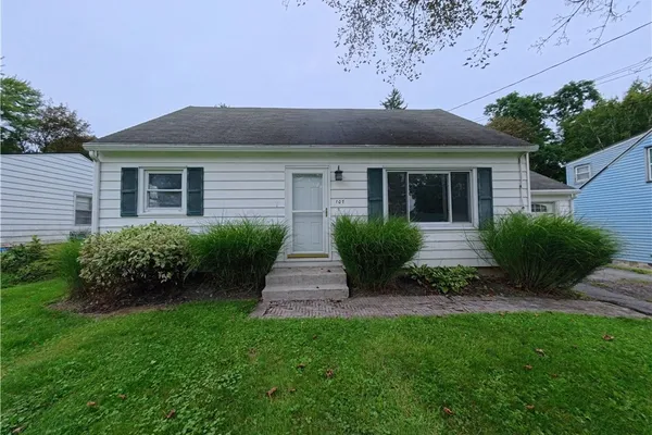 107 E DAUENHAUER ST