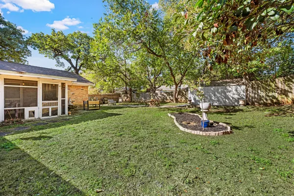 1317 WADE DR