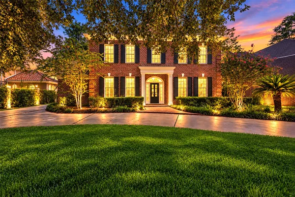 23 E SHADY LN A