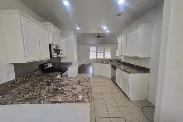 12153 NUFFIELD CT