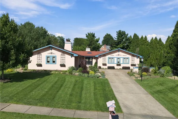 1803 S VILLA DR