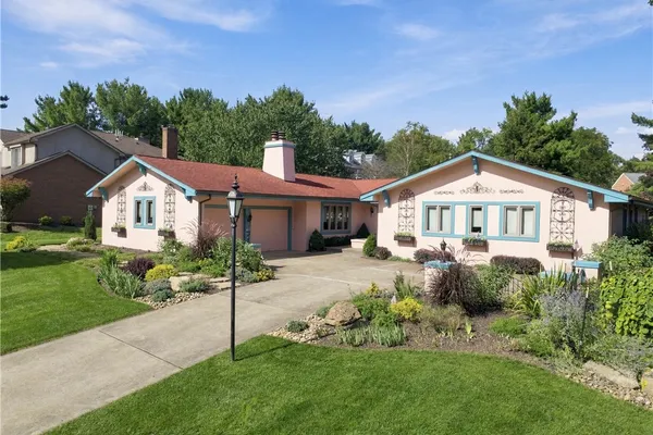 1803 S VILLA DR