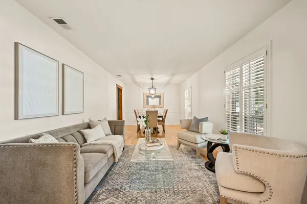 12450 WOOD MANOR CIR