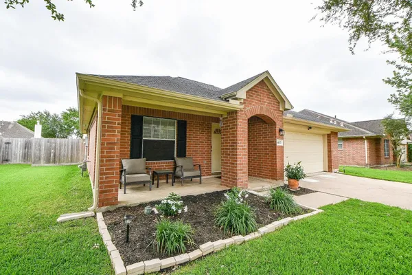 4107 MERLET DR