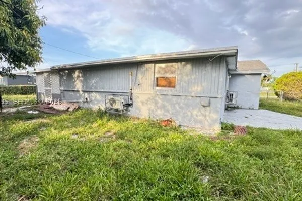 20500 NW 28TH AVE
