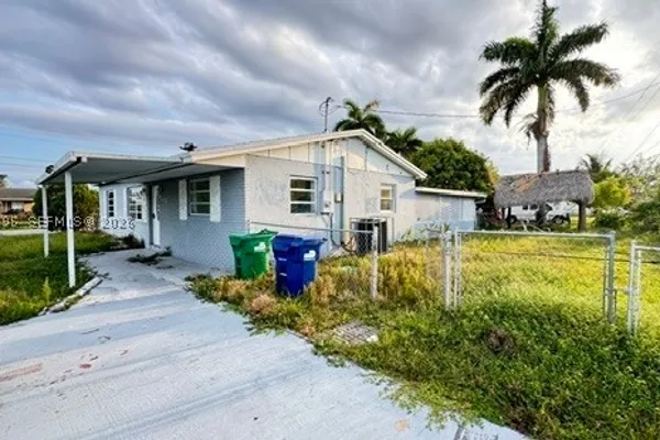 20500 NW 28TH AVE