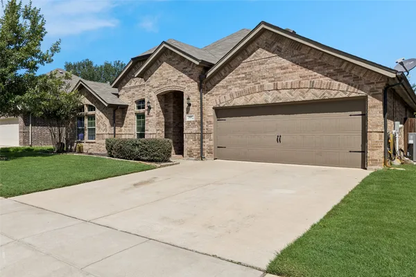 3907 GENTLE BREEZE CT