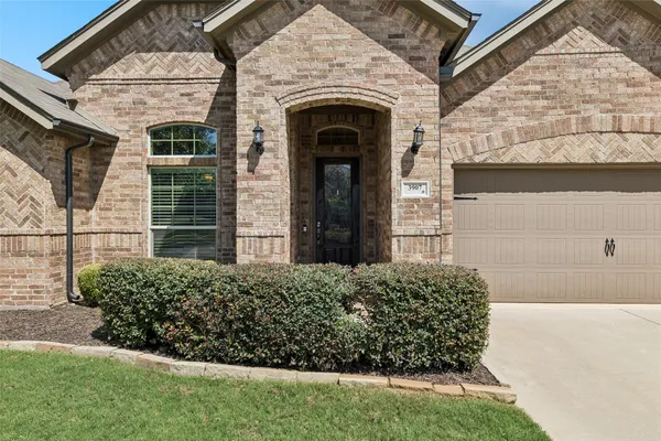 3907 GENTLE BREEZE CT