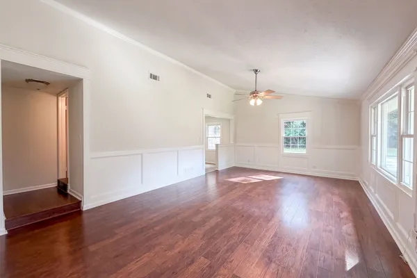 1119 COE RD