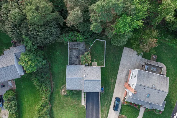 160 RIVERCREST DR