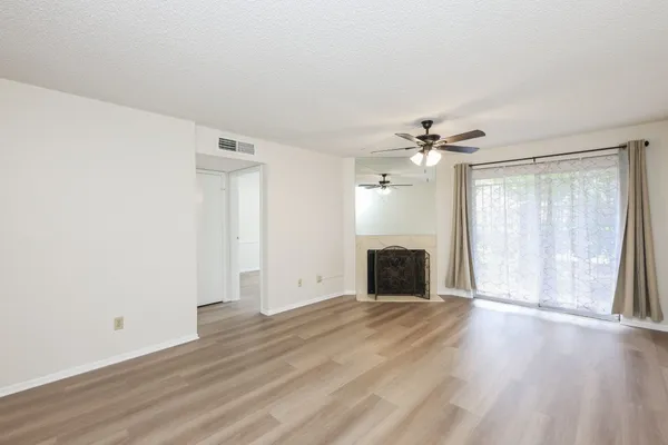 10615 BRIAR FOREST DR 403