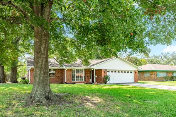 232 WAYNE DR