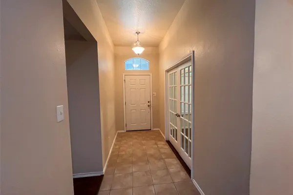 615 MAGNOLIA LN