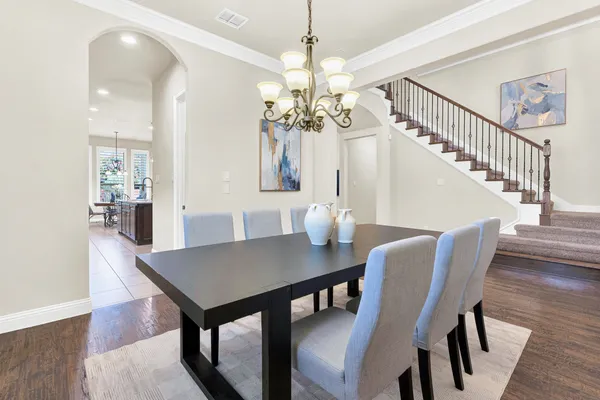 409 DALEPORT DR