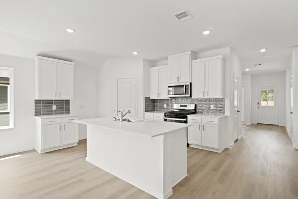 15734 GARDEN RIDGE DR