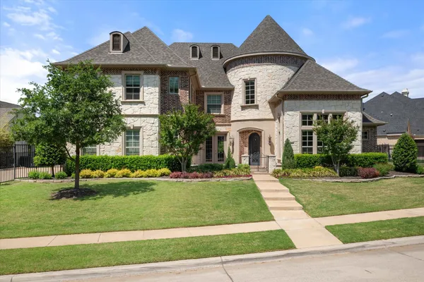 1012 COOL RIVER DR