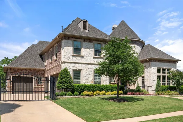 1012 COOL RIVER DR