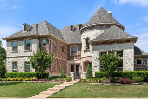 1012 COOL RIVER DR