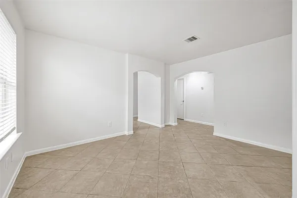 1107 HAMPTON VILLA LN