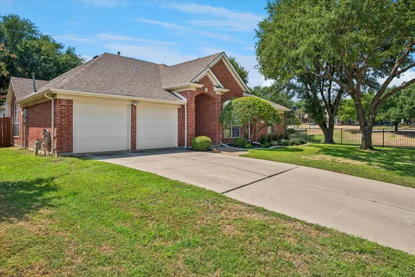 412 MANDERS CT