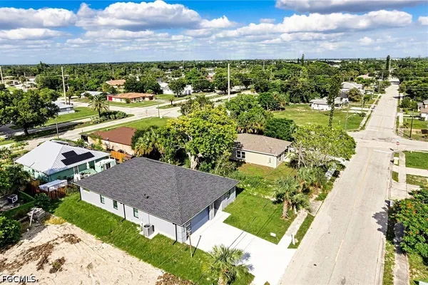 2983 DUNBAR AVE