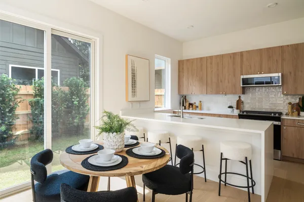 6409 BRADSHER B