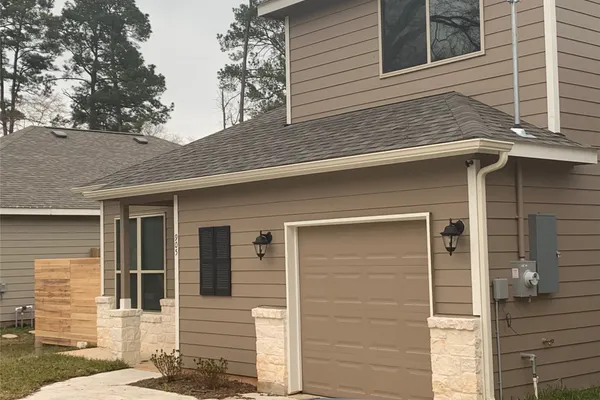 905 CHICKASAW DR