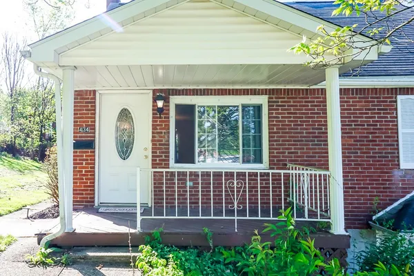 434 MARY ST