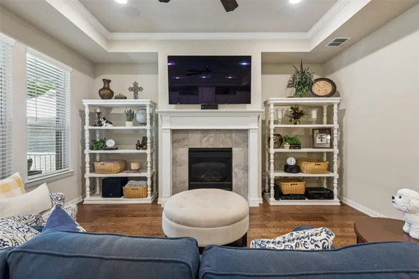 1021 LADERA BLVD 6