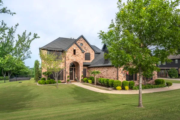 1017 HILLTOP DR