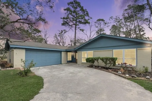 26206 MAPLEWOOD DR
