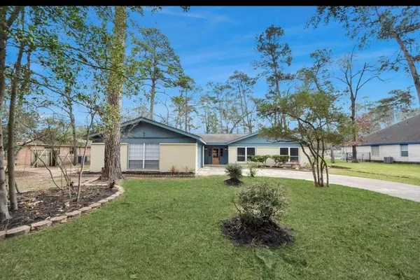 26206 MAPLEWOOD DR