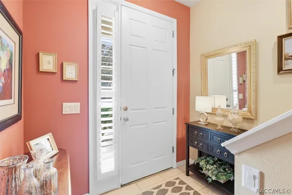 1708 W SPRING MEADOW LOOP