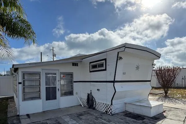2023 ST LUCIE BLVD 163