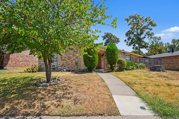3602 CLOVER MEADOW DR