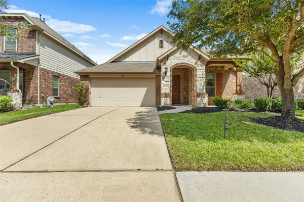21380 KINGS GUILD LN
