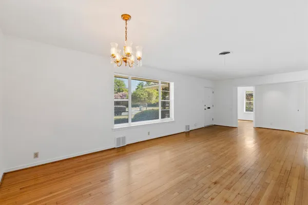 2956 RANDY LN