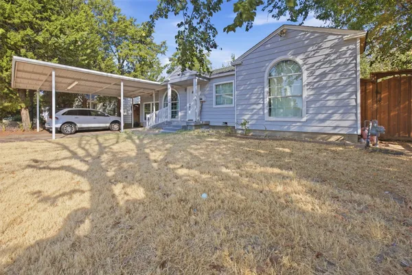 1801 GARDEN OAKS DR