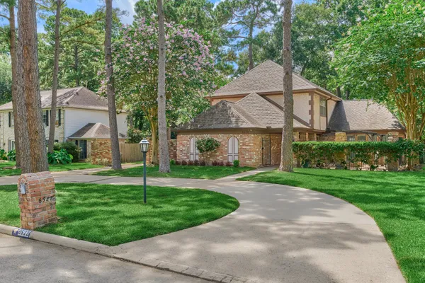 6522 CASTLE PINE LN