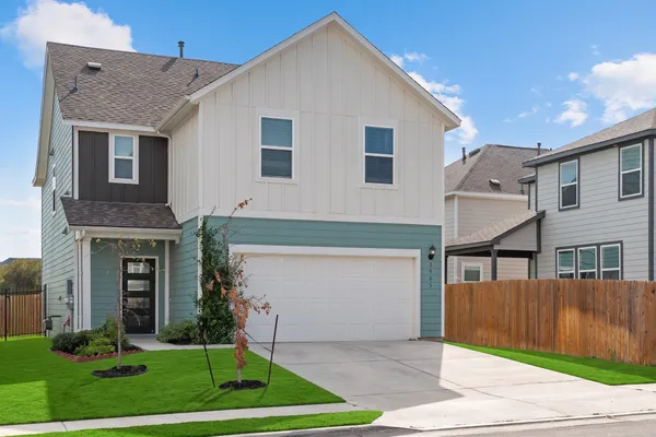 2905 SAINT REGIS DR