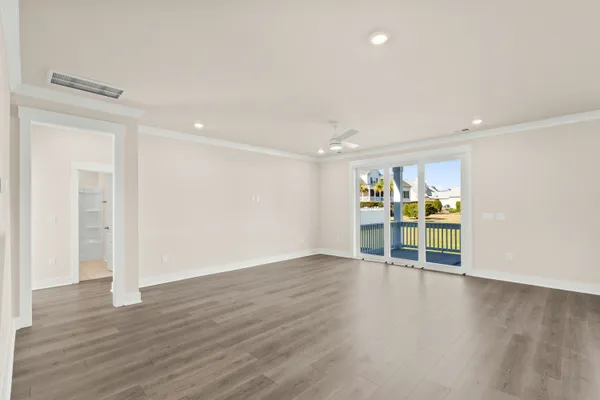 118 KELLYS COVE DR
