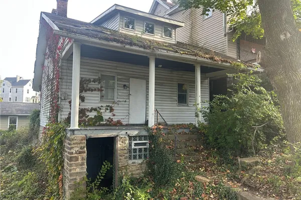 203 WOOD ST