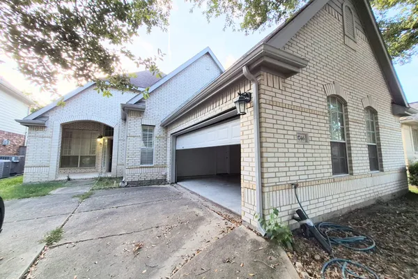 1746 LAKESIDE ENCLAVE DR