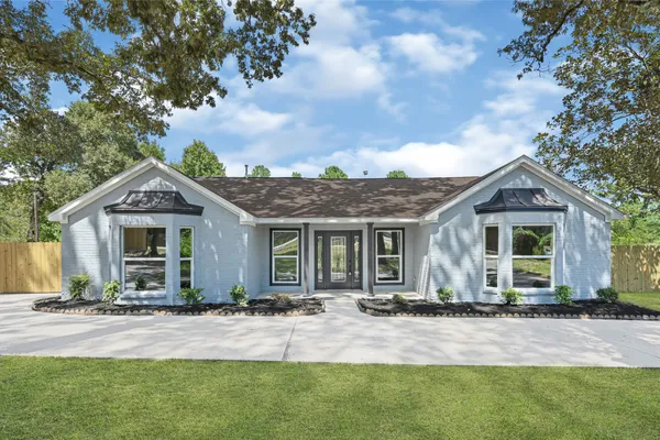 1602 BAKER DR